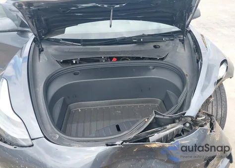 2023 Tesla Model 3 Long Range Dual Motor All-Wheel Drive z USA, uszkodzony, nr VIN 5YJ3E1EB3PF633554